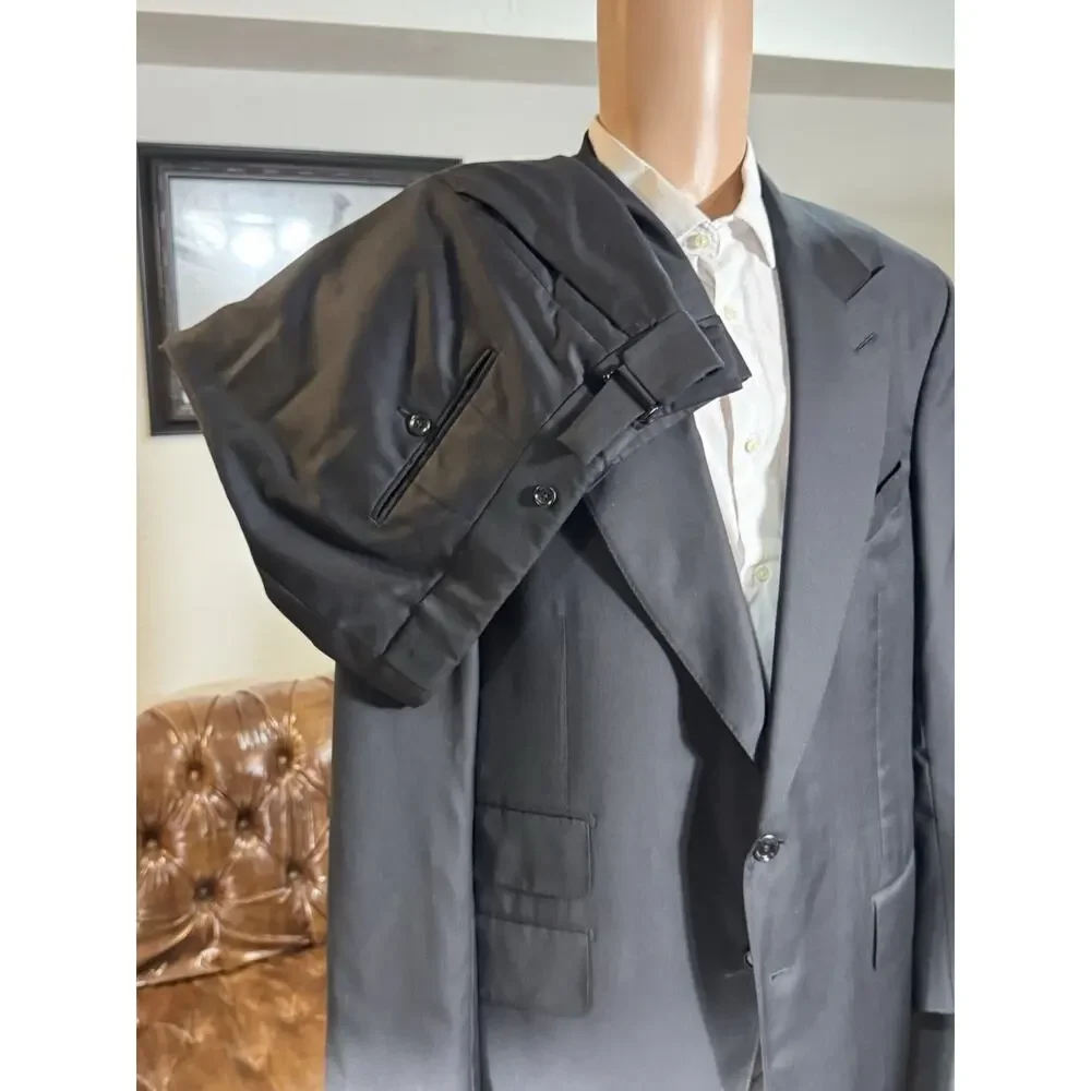 Tom Ford Black Wool Atticus 2 Piece Suit Peak Lapels 58R 48R US 40x30 EUC